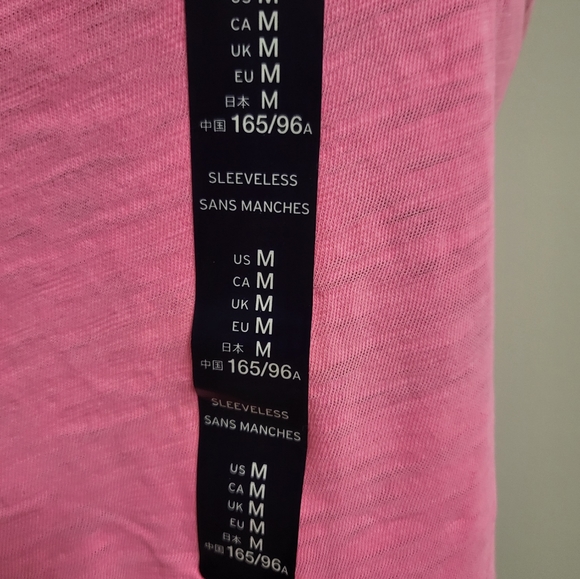 NEW WITH TAGS GAP TANK - Picture 4 of 4